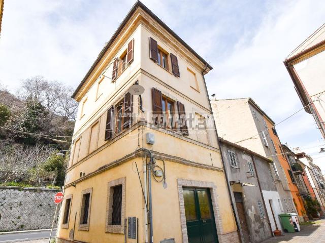 Villetta indipendente in vendita di 94 m² in Via A. de Gasperi, 52