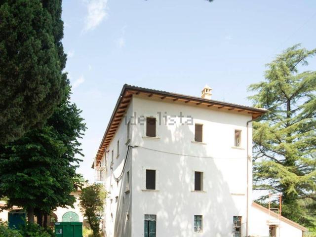 Villetta indipendente in vendita di 950 m² in Località Cavignano