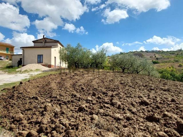 Villetta indipendente in vendita di 95 m² in Contrada Quarto Civico