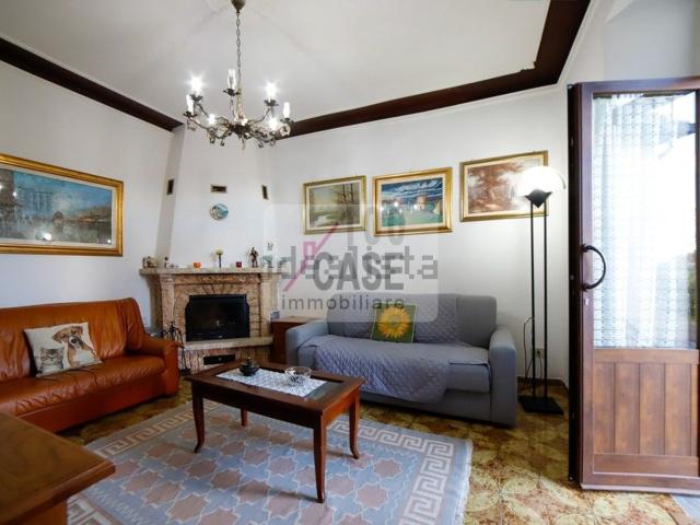 Villetta indipendente in vendita di 95 m² in Via Altone