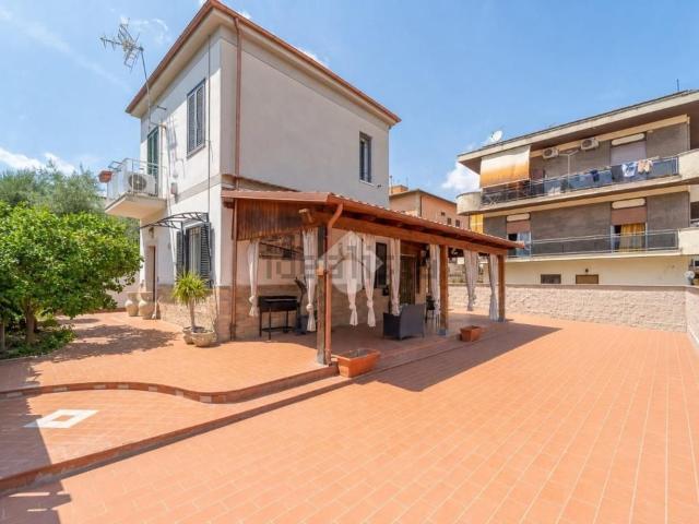 Villetta indipendente in vendita di 95 m² in Via delle Capinere, 6