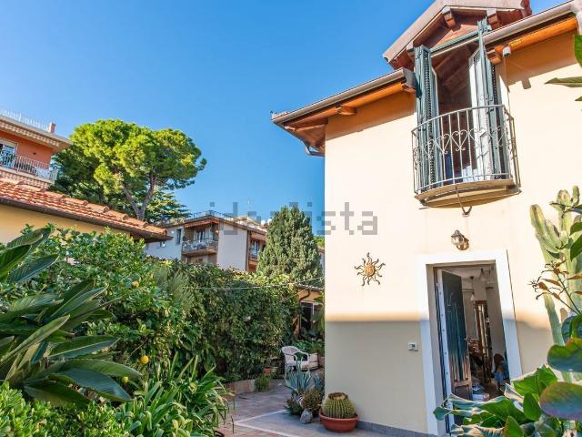 Villetta indipendente in vendita di 95 m² in Via Milano, 23