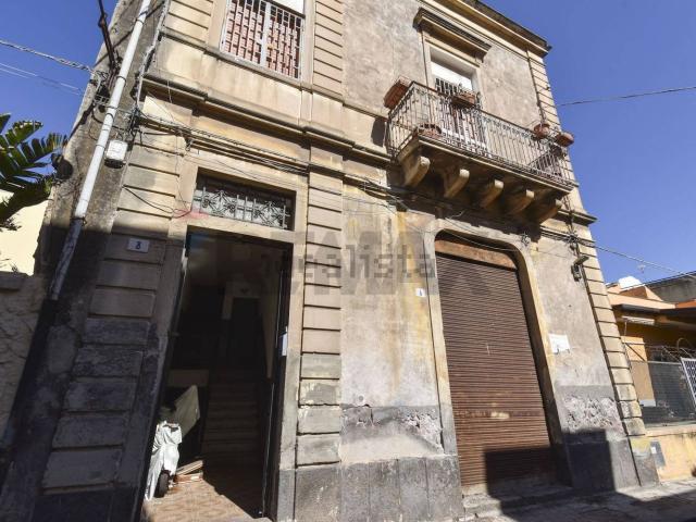 Villetta indipendente in vendita di 95 m² in Via Raciti, 8