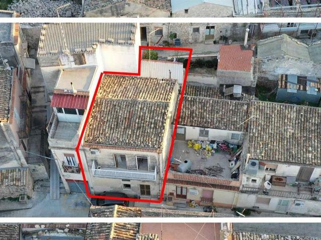 Villetta indipendente in vendita di 96 m² in Vico Saverio Puglisi, 26