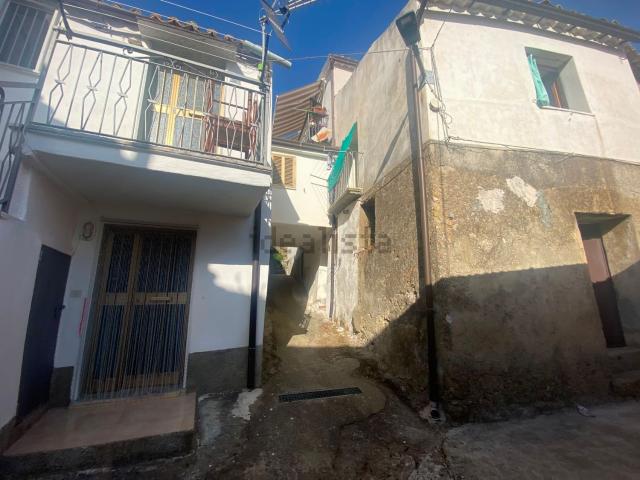 Villetta indipendente in vendita di 96 m² in Via Eugenio Tosi, 7