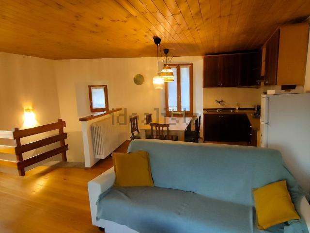 Villetta indipendente in vendita di 96 m² in Via L. Pera