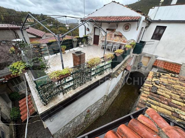 Villetta indipendente in vendita di 96 m² in Via Nazionale, 131