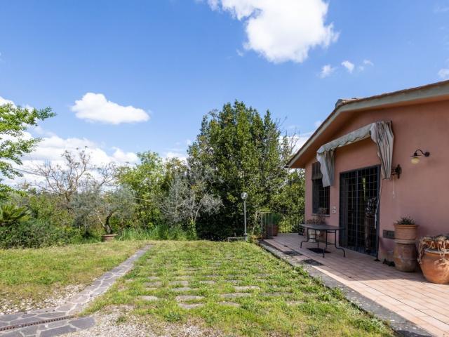 Villetta indipendente in vendita di 96 m² in Via Poggio di Pozzolatico, 1