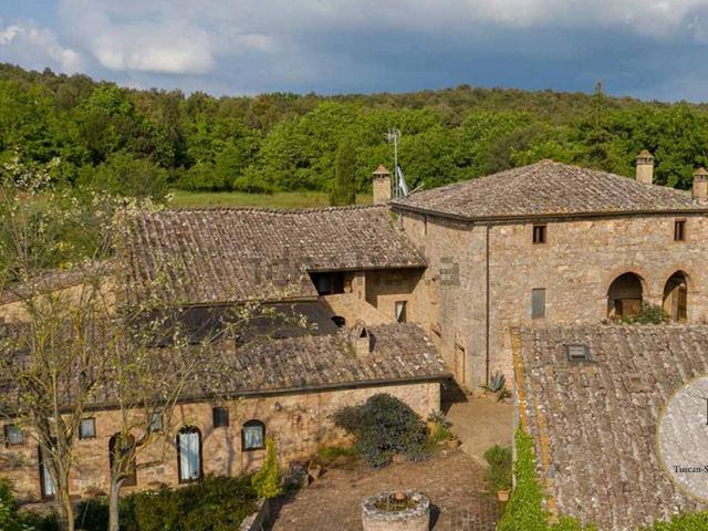 Villetta indipendente in vendita di 980 m²