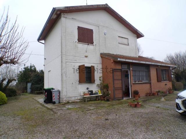 Villetta indipendente in vendita di 98 m² in Via Ferrara, 1