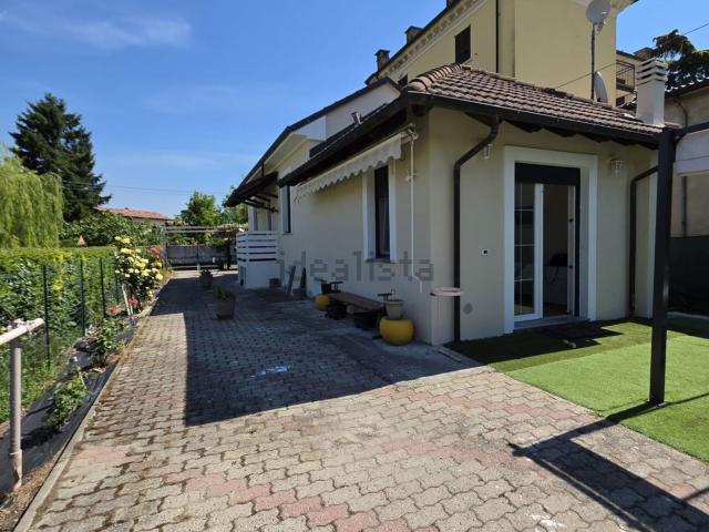Villetta indipendente in vendita di 98 m² in Via Mazzini