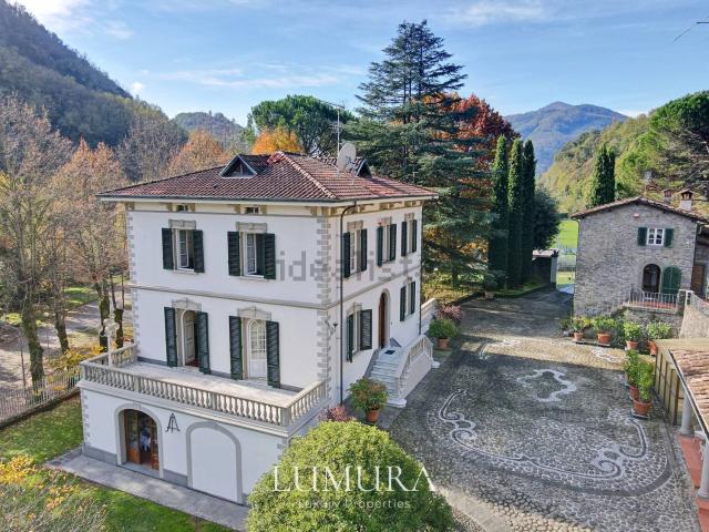 Villetta indipendente in vendita di 1000 m² in Via Contessa Casalini