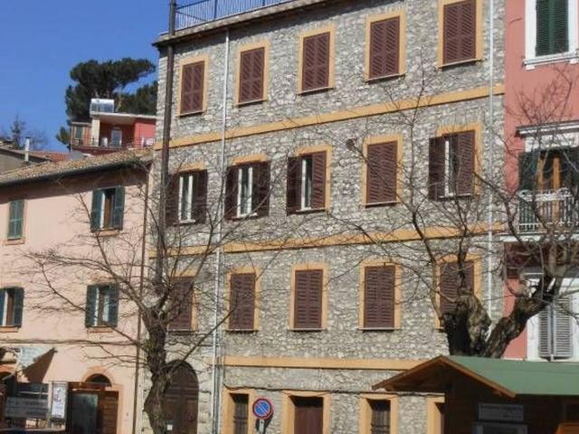 Villetta indipendente in vendita di 1000 m² in Via Roma