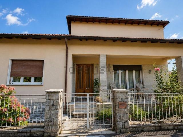 Villetta indipendente in vendita di 100 m²