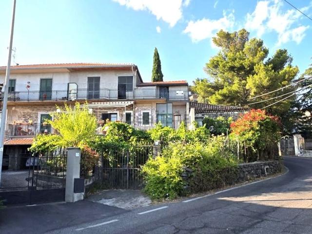 Villetta indipendente in vendita di 100 m²