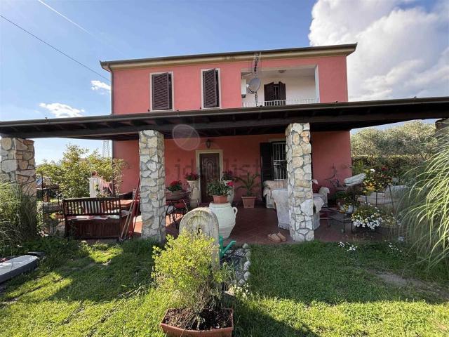 Villetta indipendente in vendita di 100 m²