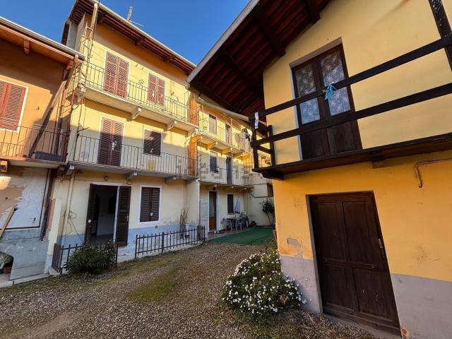 Villetta indipendente in vendita di 100 m² in Via C. Crosa, 15