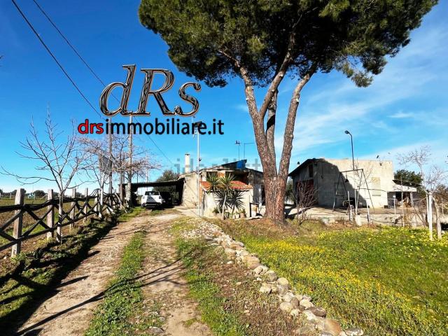Villetta indipendente in vendita di 100 m² in Via Caporotondo