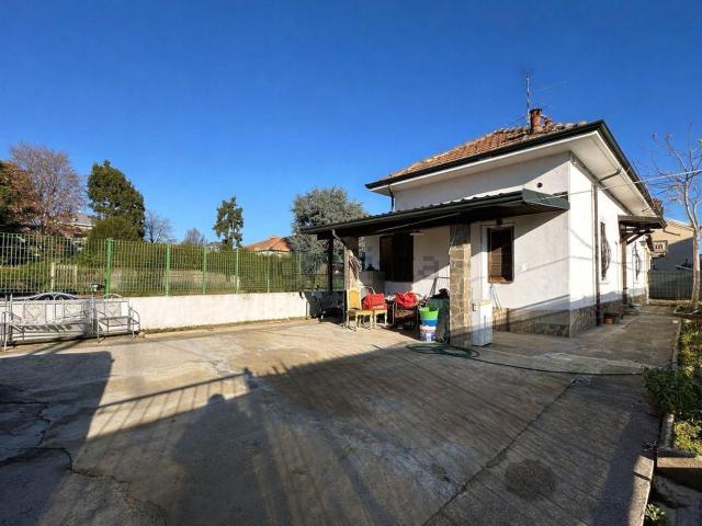 Villetta indipendente in vendita di 100 m² in Via Castellanza, 21