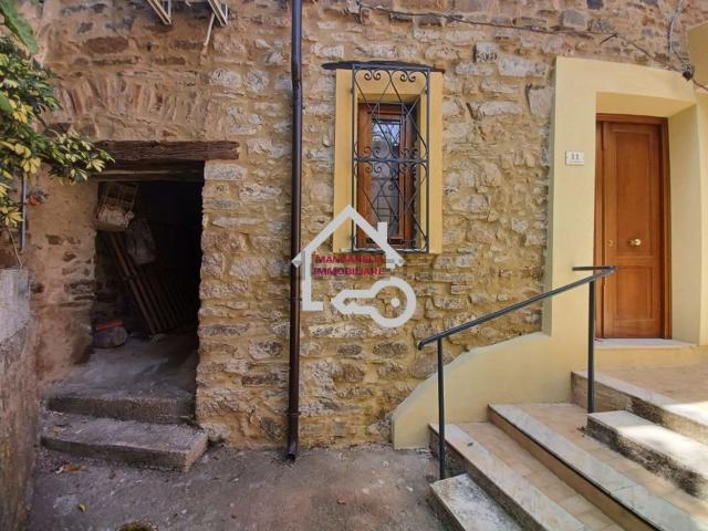Villetta indipendente in vendita di 100 m² in Via Castiglione, 11