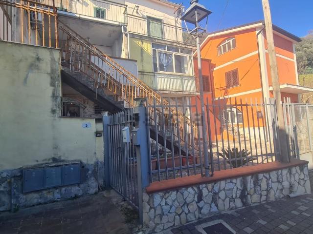 Villetta indipendente in vendita di 100 m² in Via Chiaio, 5