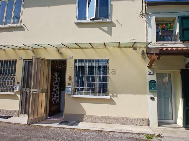 Villetta indipendente in vendita di 100 m² in Via Chiesa