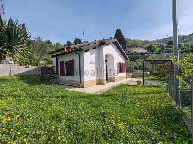 Villetta indipendente in vendita di 100 m² in Via Ardoino Dr