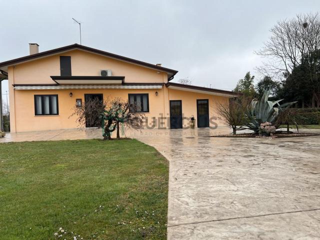 Villetta indipendente in vendita di 100 m² in Via Armellina