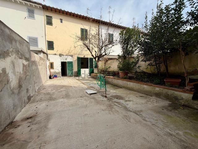 Villetta indipendente in vendita di 100 m² in Via Aurelio Saffi