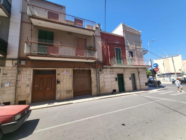 Villetta indipendente in vendita di 100 m² in Via Garibaldi