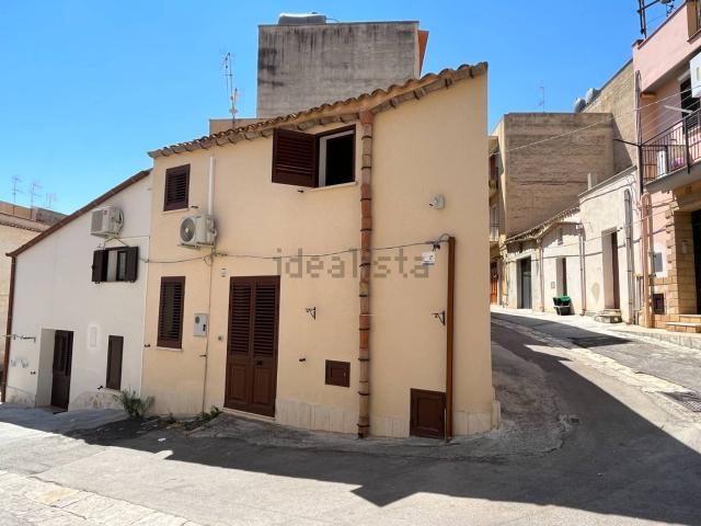 Villetta indipendente in vendita di 100 m² in Via Giovanni Amendola, 8