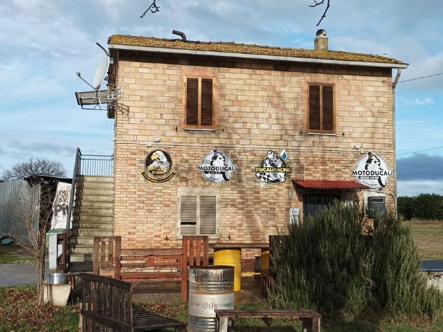 Villetta indipendente in vendita di 100 m² in Via Giovanni Anastasio Fontana