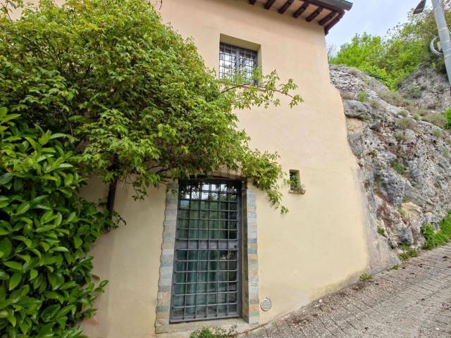 Villetta indipendente in vendita di 100 m² in Via dei Tigli