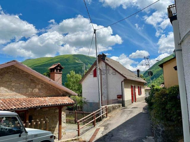 Villetta indipendente in vendita di 100 m² in Via del Budrio