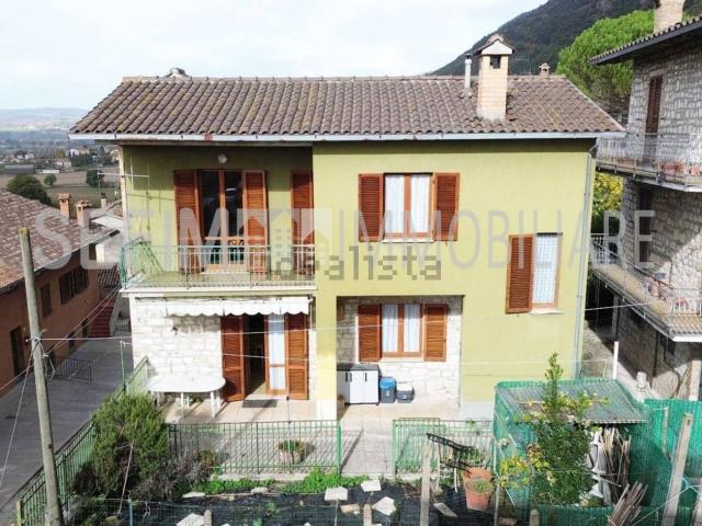 Villetta indipendente in vendita di 100 m² in Via dell&apos Assino