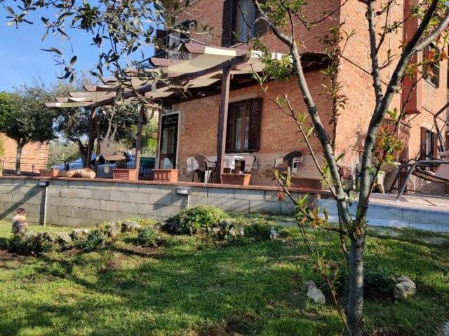 Villetta indipendente in vendita di 100 m² in Via della Violella