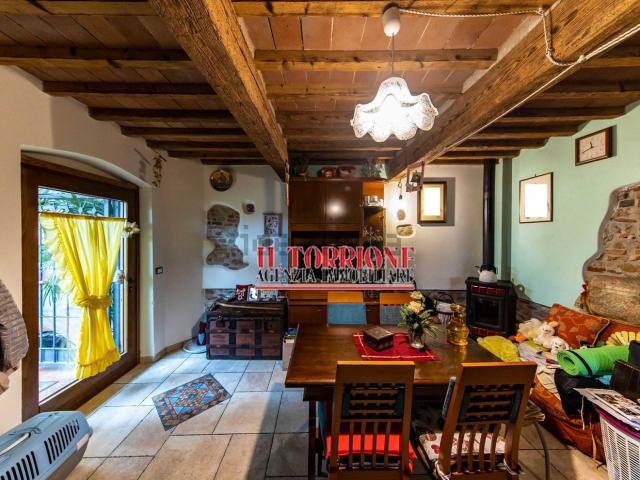 Villetta indipendente in vendita di 100 m² in Via di Montecarlo