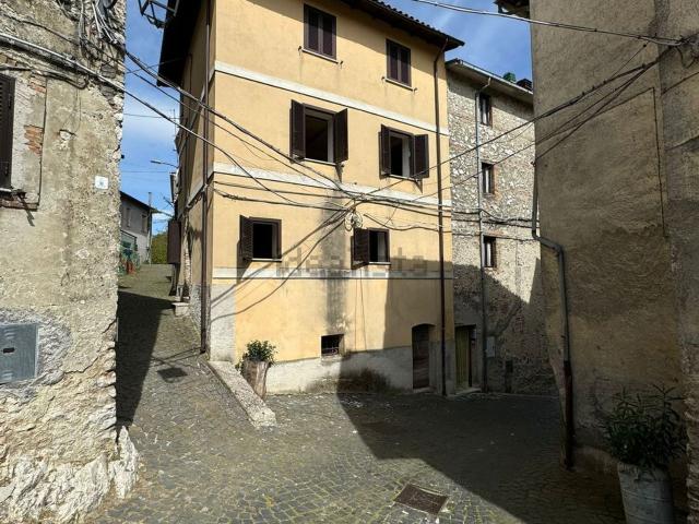 Villetta indipendente in vendita di 100 m² in Via Marsicana, 233