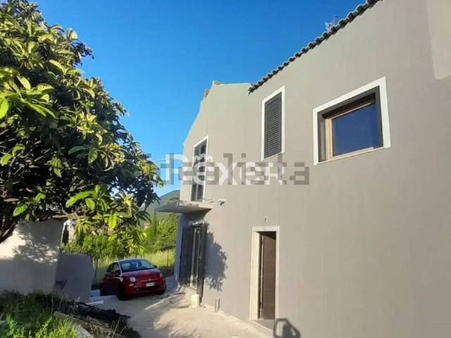 Villetta indipendente in vendita di 100 m² in Via S. Martino