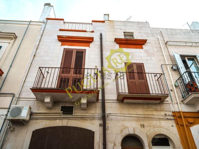 Villetta indipendente in vendita di 100 m² in Via Petrarca, 12
