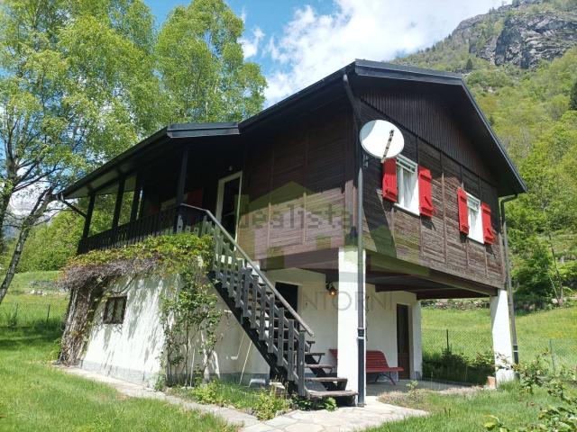 Villetta indipendente in vendita di 100 m² in Via per Piana Fuseria