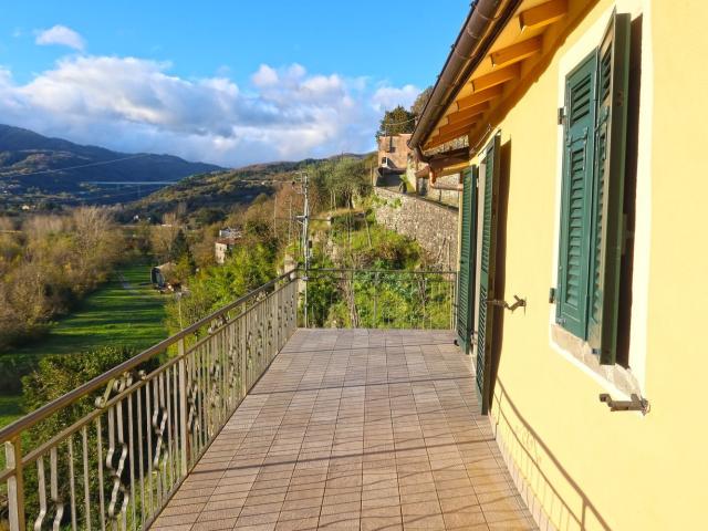 Villetta indipendente in vendita di 100 m² in Via Piagnaro, 25