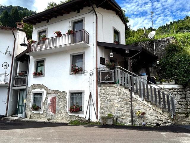 Villetta indipendente in vendita di 100 m² in Via Prossenicco