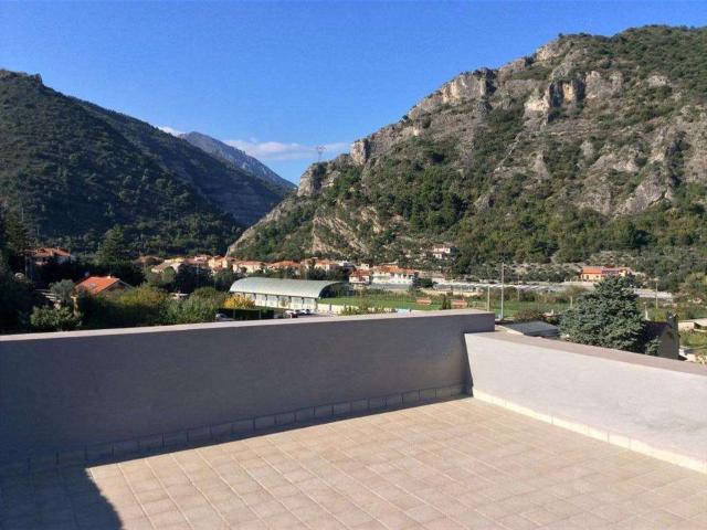 Villetta indipendente in vendita di 100 m² in Via roma