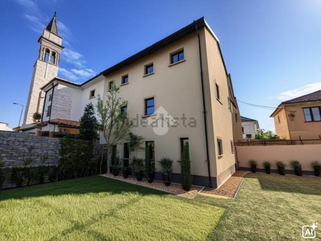 Villetta indipendente in vendita di 100 m² in Via Roma, 11