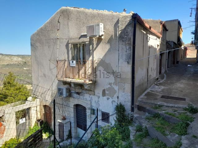 Villetta indipendente in vendita di 100 m² in Via Rupe Tarpea