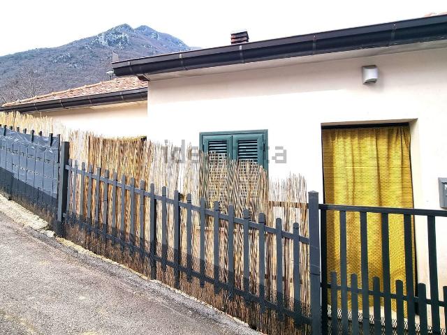 Villetta indipendente in vendita di 100 m² in Contrada Collepiano, 35