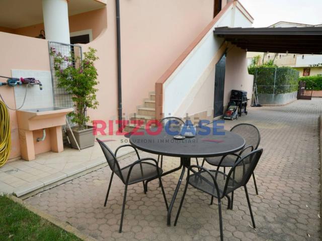 Villetta indipendente in vendita di 100 m² in Contrada Pezzo di Mazzullo