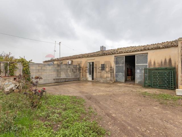 Villetta indipendente in vendita di 100 m² in Contrada Piano Conte, 4