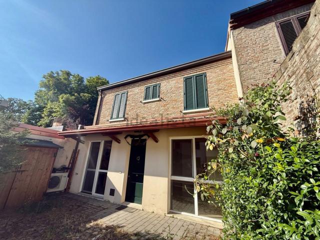 Villetta indipendente in vendita di 100 m² in Corso della Giovecca